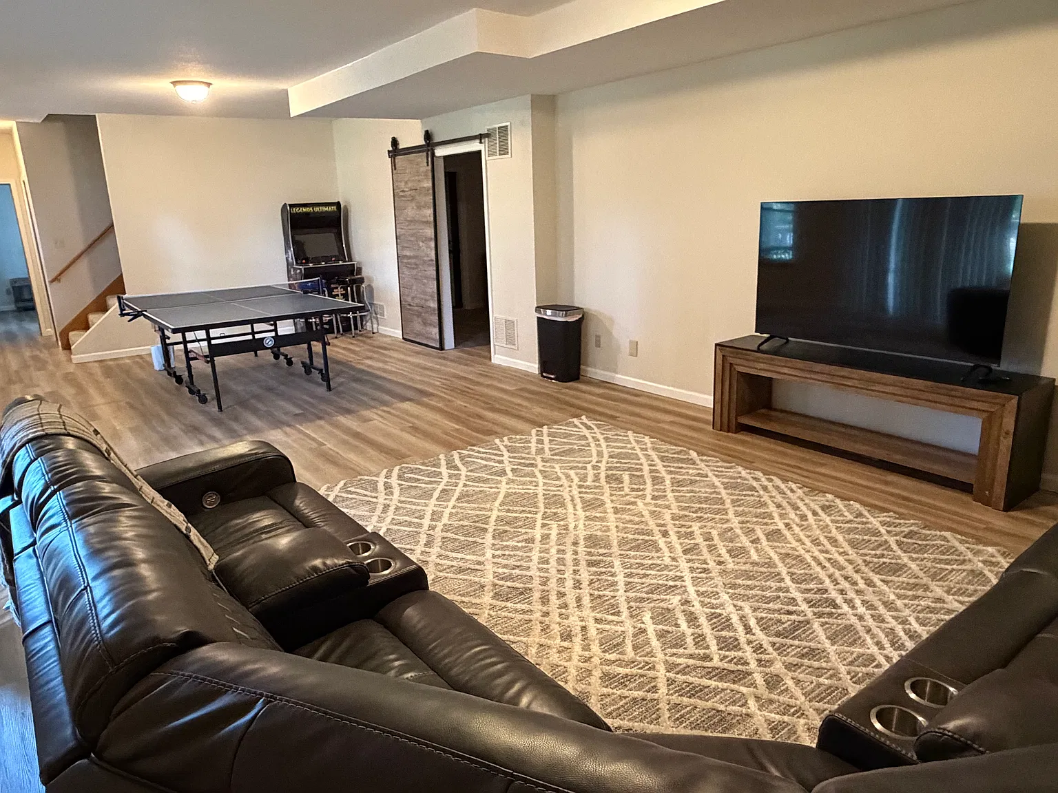4 bed, 2400 sqft, $3,500 — Photo 1
