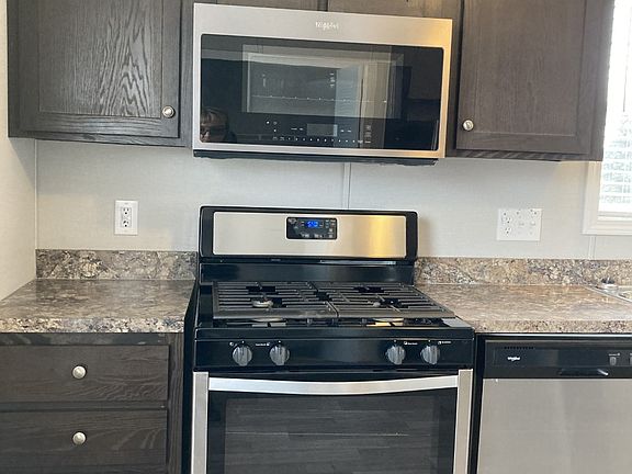 4th image of 38000 Le Chateau Blvd #132