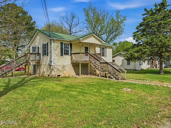 2nd image of 231 Henderson Ave