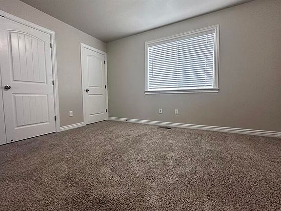 2nd image of 465 N 2650 W APT A