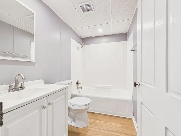 Sweet One Bedroom in Mechanicsburg — Photo 22