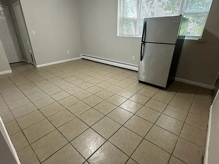 184 Fairview Ave #2A — Photo 2