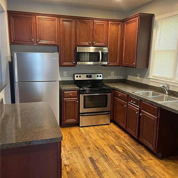 15 Ollie St NW — Photo 8