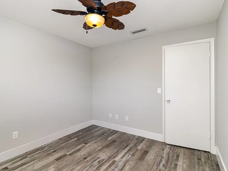 205 Trinidad Dr — Photo 17