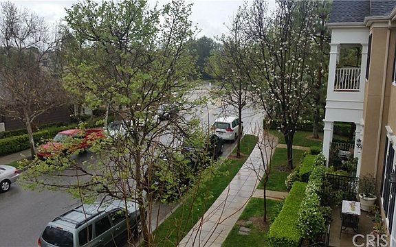 5th image of 27005 Edgewater Ln Unit 11