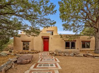 12 Wilowa Ln, Santa Fe, NM 87505
