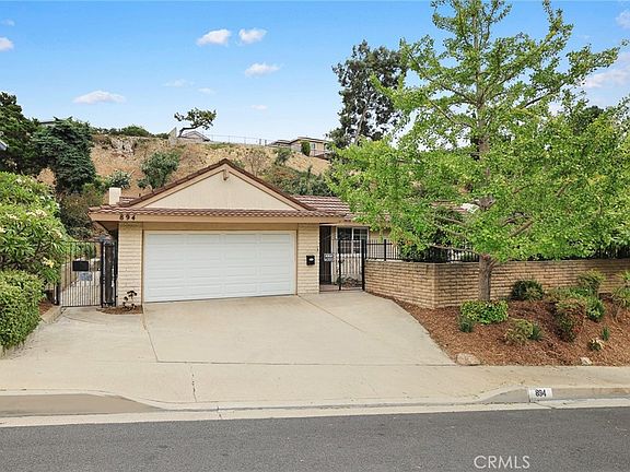 2nd image of 894 Crest Vista Dr