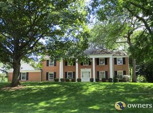1200 Brittany Hills Dr, Dayton, OH 45459