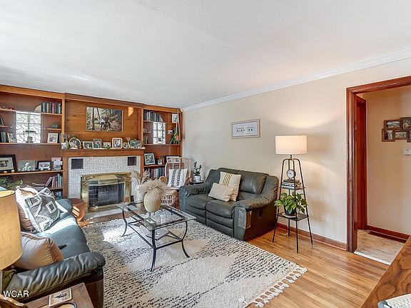 5th image of 406 W O'Connor Ave