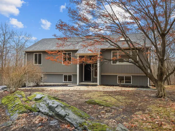 15 Jackson Road, Mahopac, NY 10541