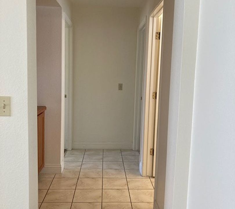 1st image of 8500 Lynhurst Dr