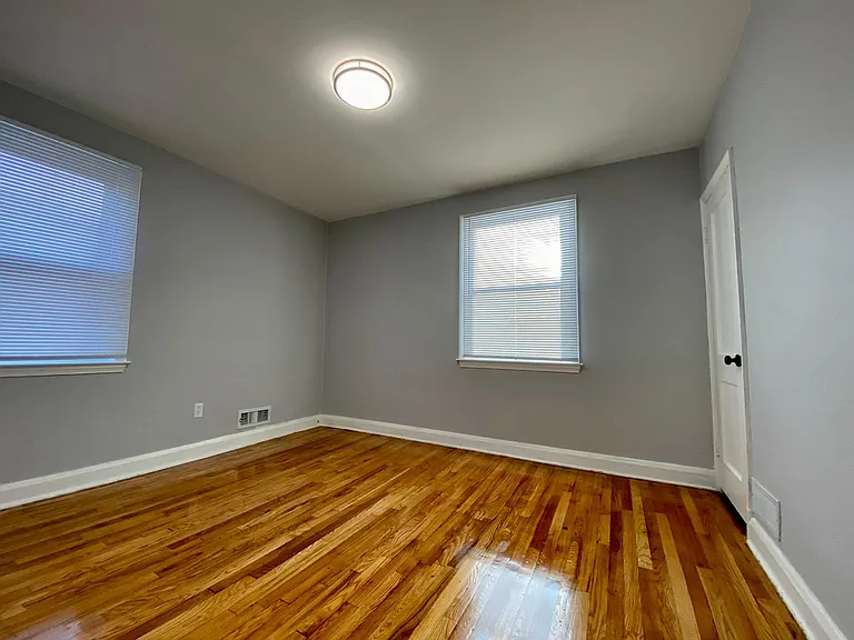3814 Glenarm Ave — Photo 13