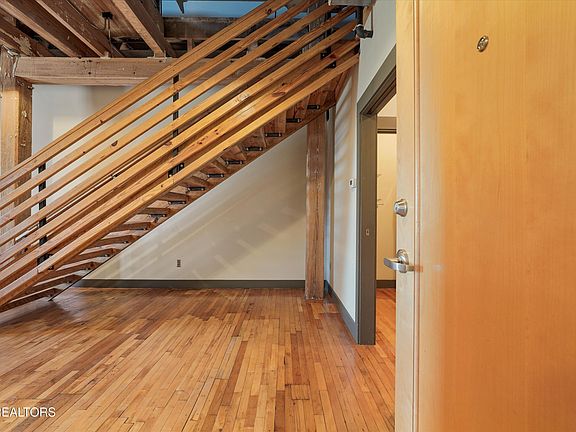 3rd image of 222 N Central St APT 405