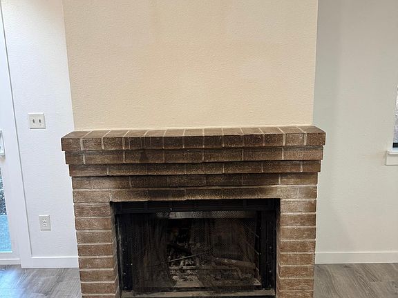 5th image of 201 E 36th St APT A
