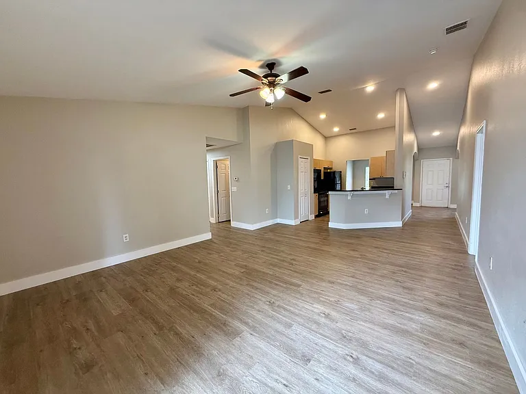 610 Muskrat Dr — Photo 9