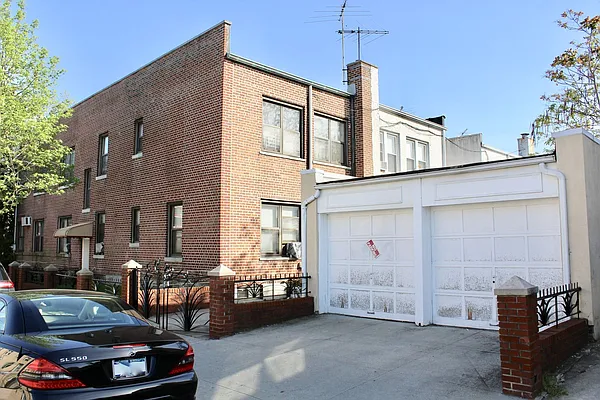 Sold by John A Maguire Real Estate LLC | media 20