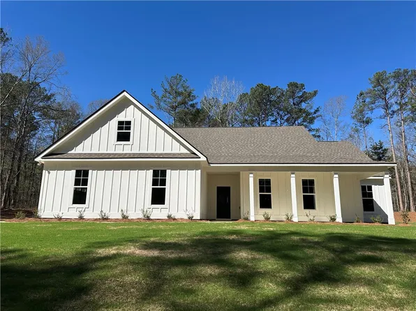 875 Lee Road 69, Camp Hill, AL 36850