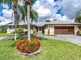6241 Olde Moat Way, Davie, FL 33331