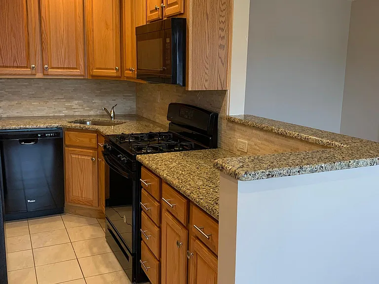Heritage House Apartments — Photo 70