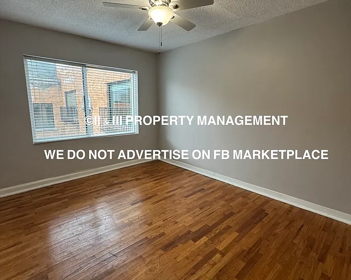 4513 Roanoke Pkwy #4 — Photo 2