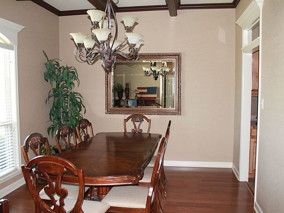 3rd image of 2030 Monticello Dr