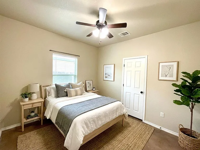 2575 Pahmeyer Rd — Photo 18