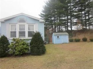 307 Oak Ave, Sturbridge, MA 01566