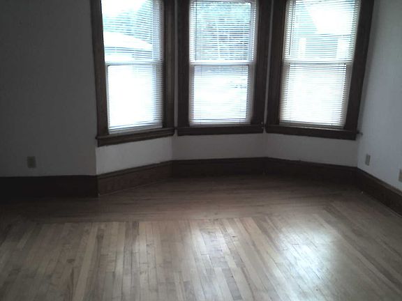 BEAUTIFUL HARDWOODS-LIVING ROOM