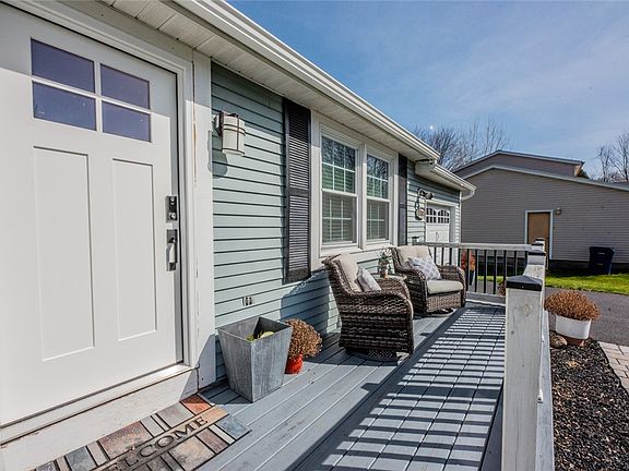3rd image of 3383 Laurel Ct