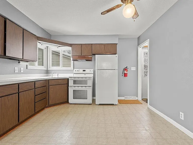1417 Starview Dr — Photo 8