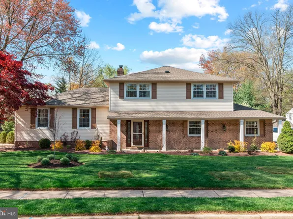 430 Yale Dr, Southampton, PA 18966