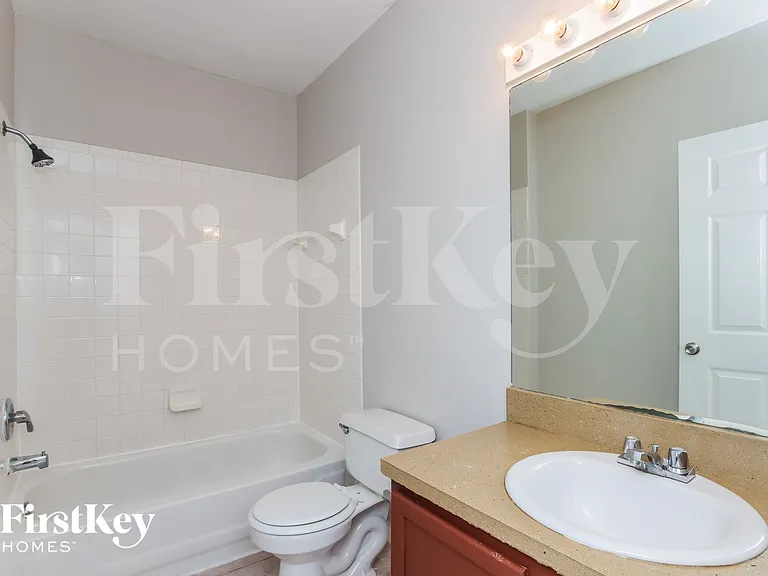 113 Marsh St — Photo 9