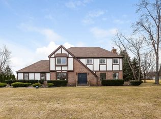 15923 Aime Ln, Wadsworth, IL 60083