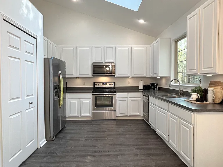 5849 Lafayette Ln — Photo 11