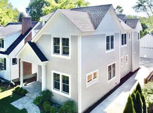 301 16th St, Wilmette, IL