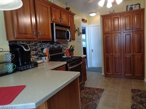 5th image of 4510 S Hills Dr