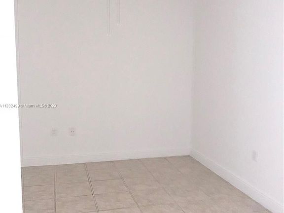 3rd image of 107 Mendoza Ave APT 304