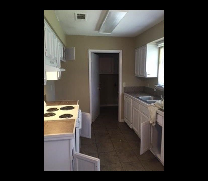 1st image of 4330 Cypress Dr