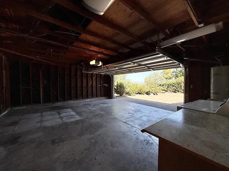 5770 Soledad Mountain Rd — Photo 52