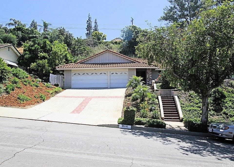 1st image of 2516 Rio Branca Dr