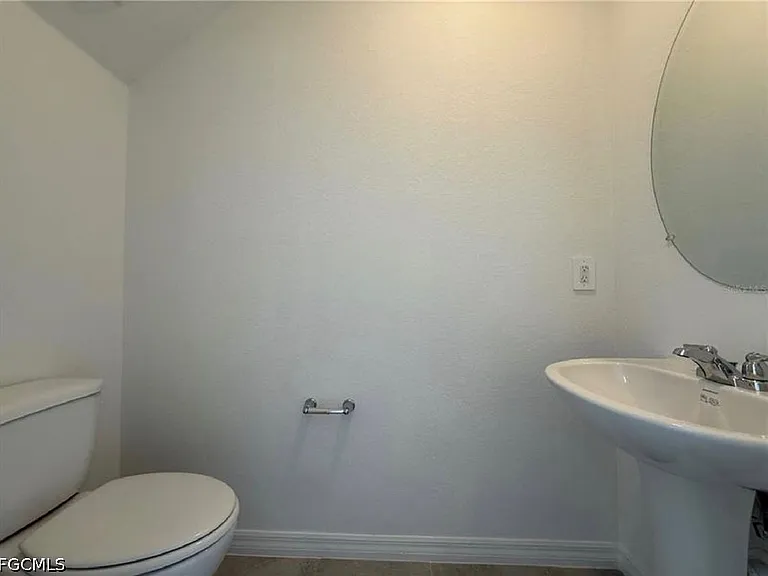 11812 Cloverly Ln — Photo 27