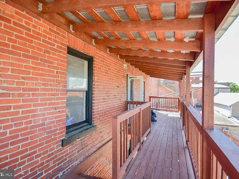 117 E Martin St #1 — Photo 9