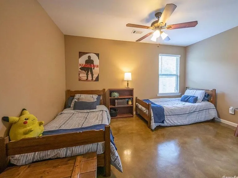 1722 Milburn Dr — Photo 26