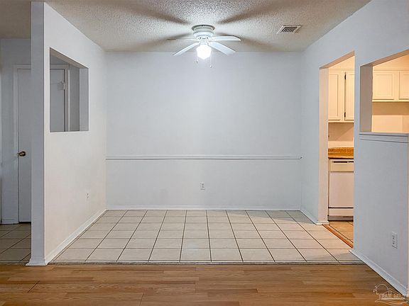 5th image of 320 N Crow Rd APT A