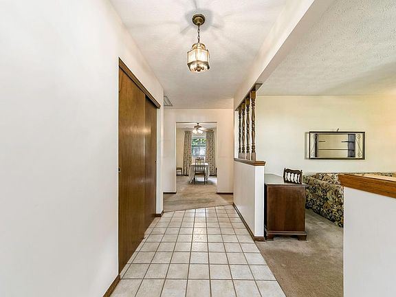 5th image of 6306 Moundview Pl