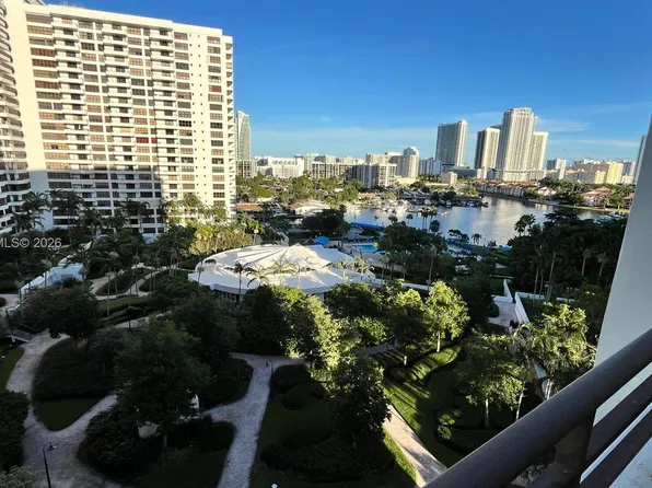 600 Three Islands Blvd, Hallandale Beach, FL
