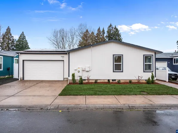 20983 Brentwood Ct NE, Donald, OR 97020