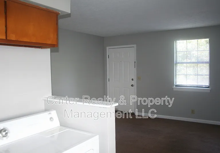 1608 Forrest Ave #A — Photo 6