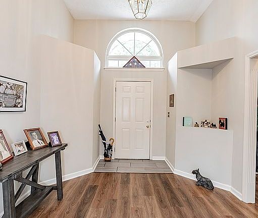 5th image of 3824 Aria Ln
