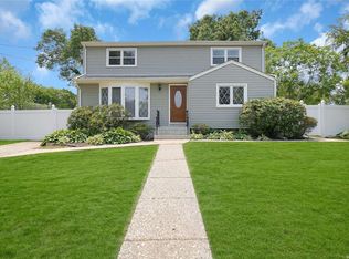 154 Carroll St, Port Jefferson Station, NY 11776